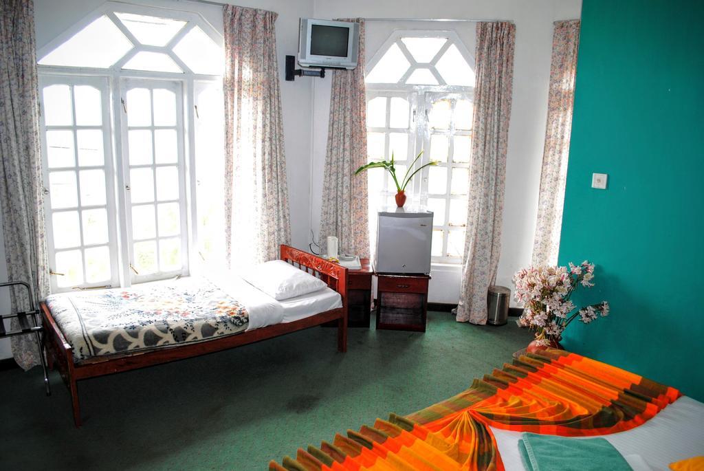 Binota Hotel Nuwara Eliya Bagian luar foto