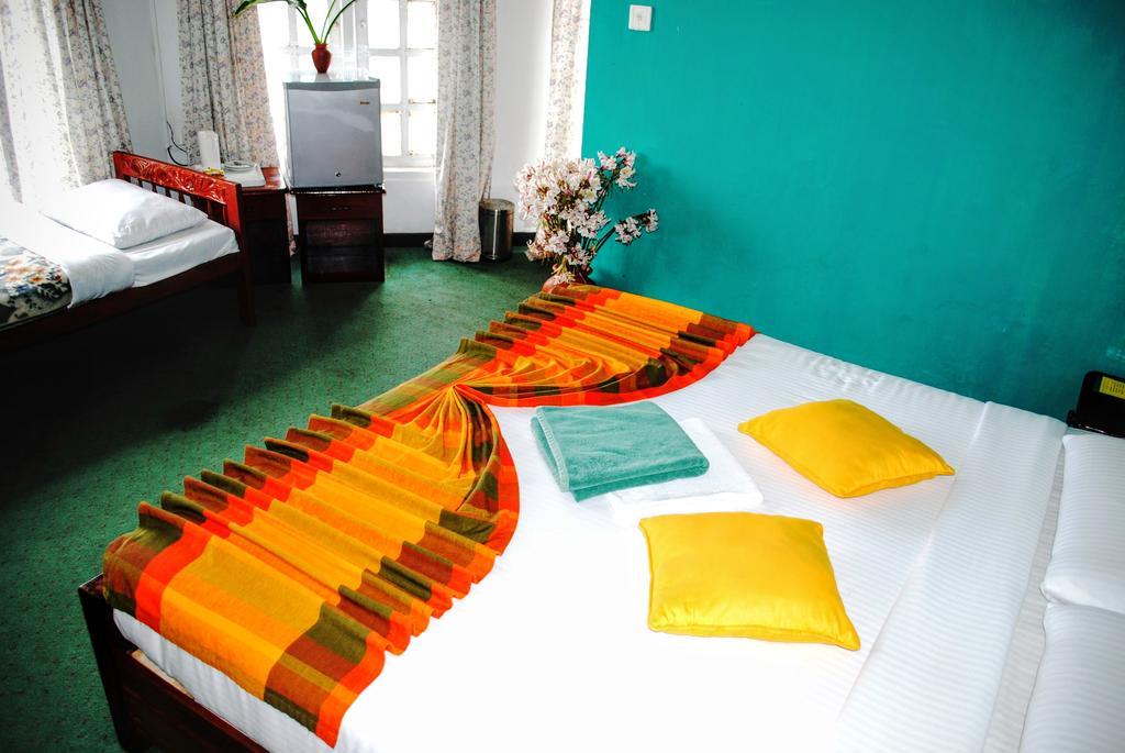Binota Hotel Nuwara Eliya Bagian luar foto