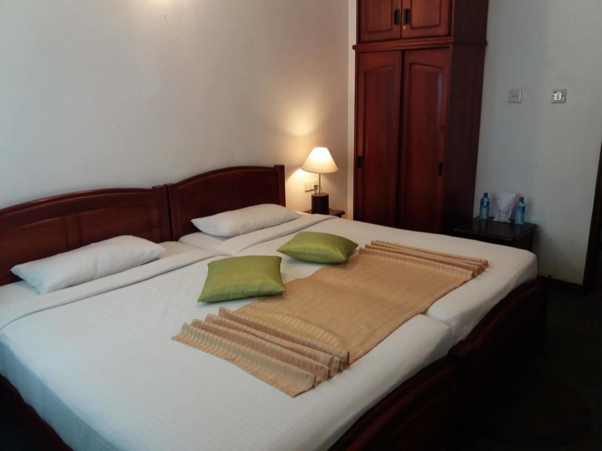 Binota Hotel Nuwara Eliya Bagian luar foto