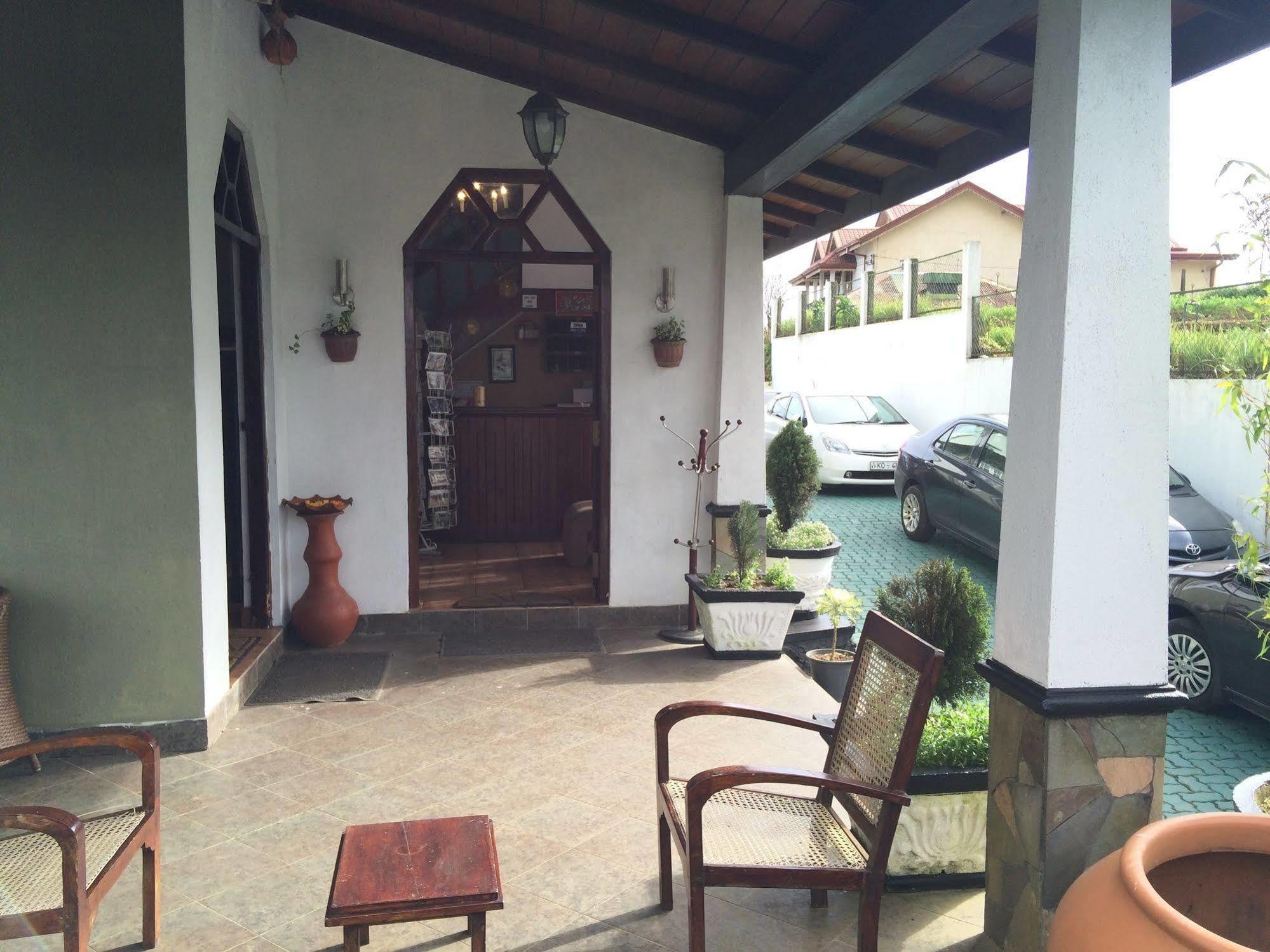 Binota Hotel Nuwara Eliya Bagian luar foto