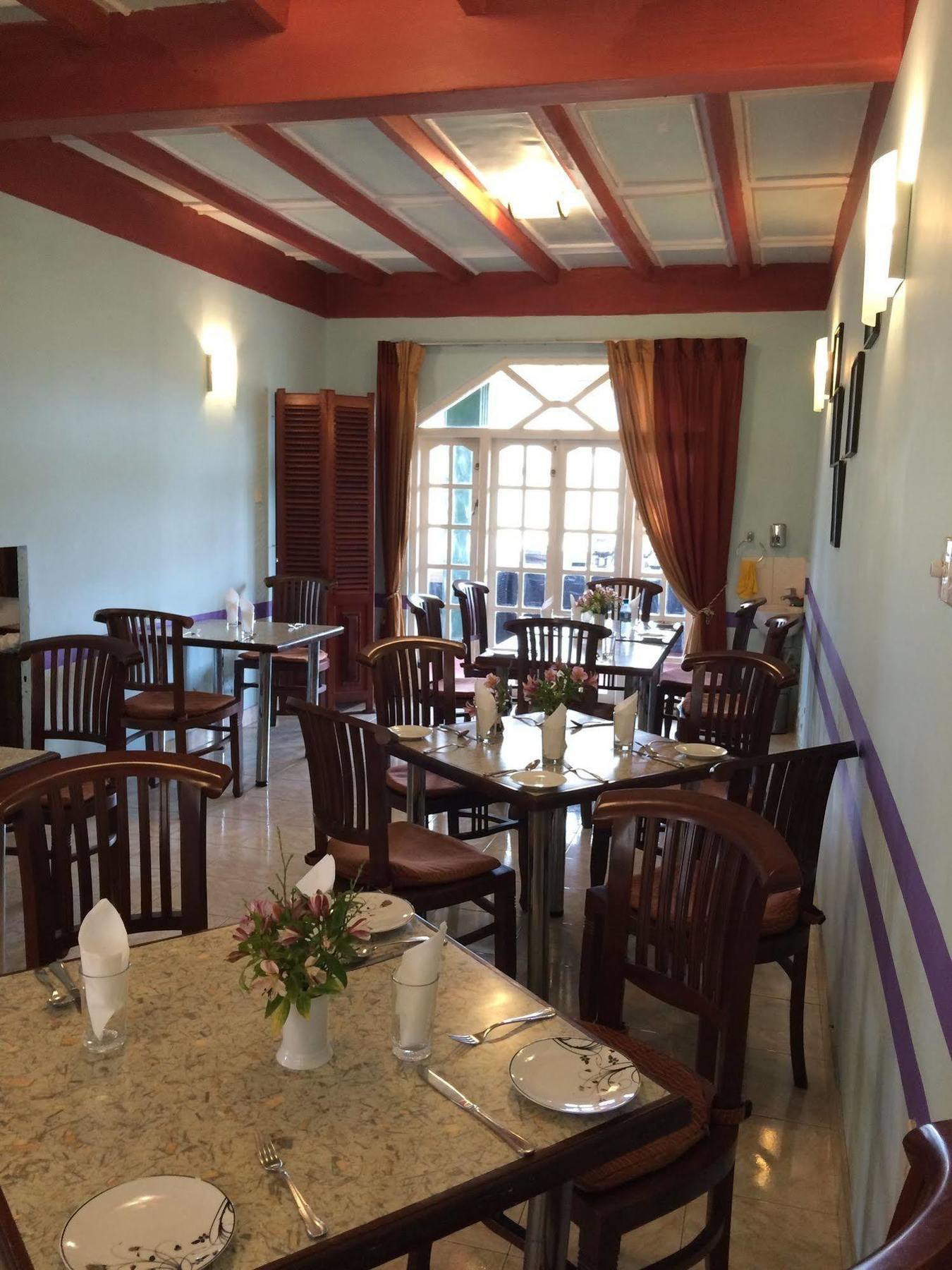 Binota Hotel Nuwara Eliya Bagian luar foto