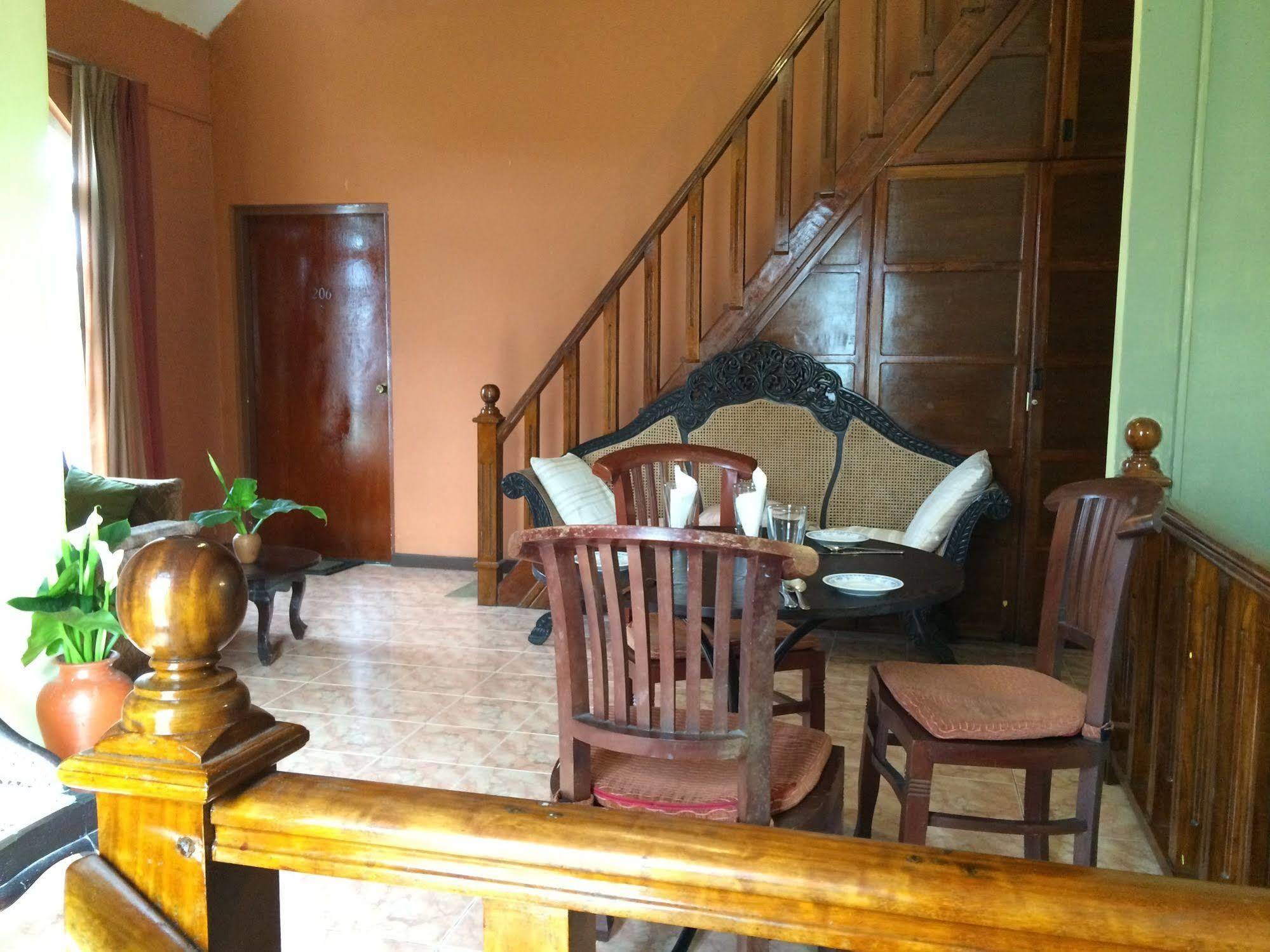 Binota Hotel Nuwara Eliya Bagian luar foto